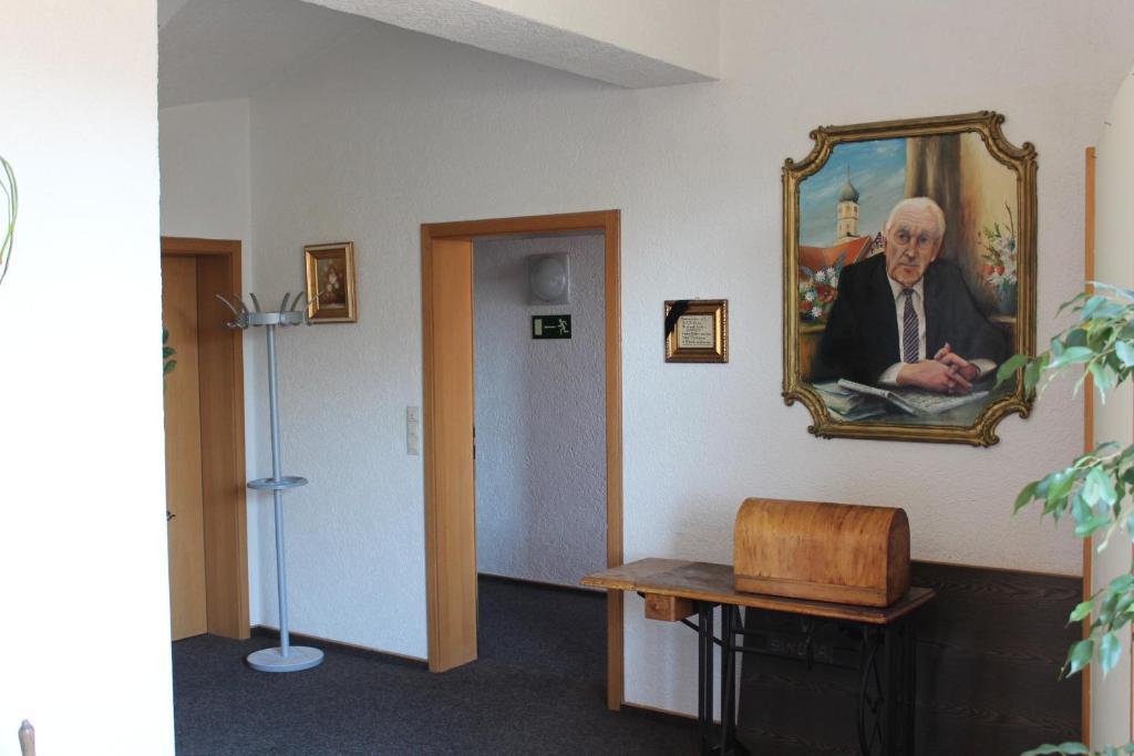 Landhotel Zur Kanne Neresheim ภายนอก รูปภาพ