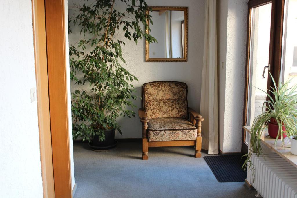 Landhotel Zur Kanne Neresheim ภายนอก รูปภาพ