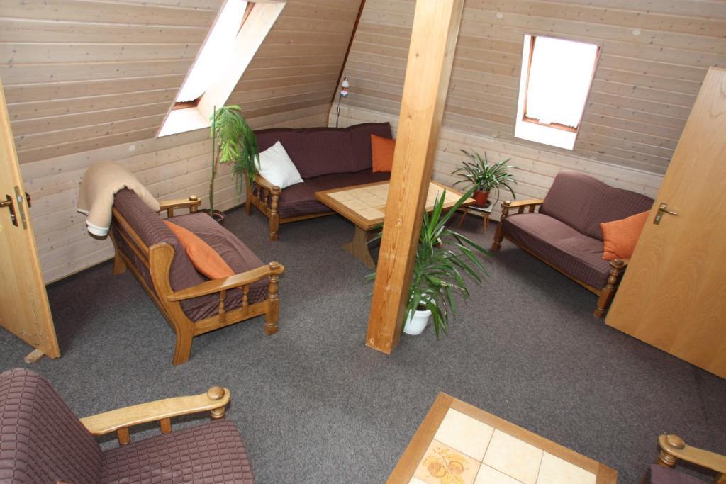 Landhotel Zur Kanne Neresheim ภายนอก รูปภาพ